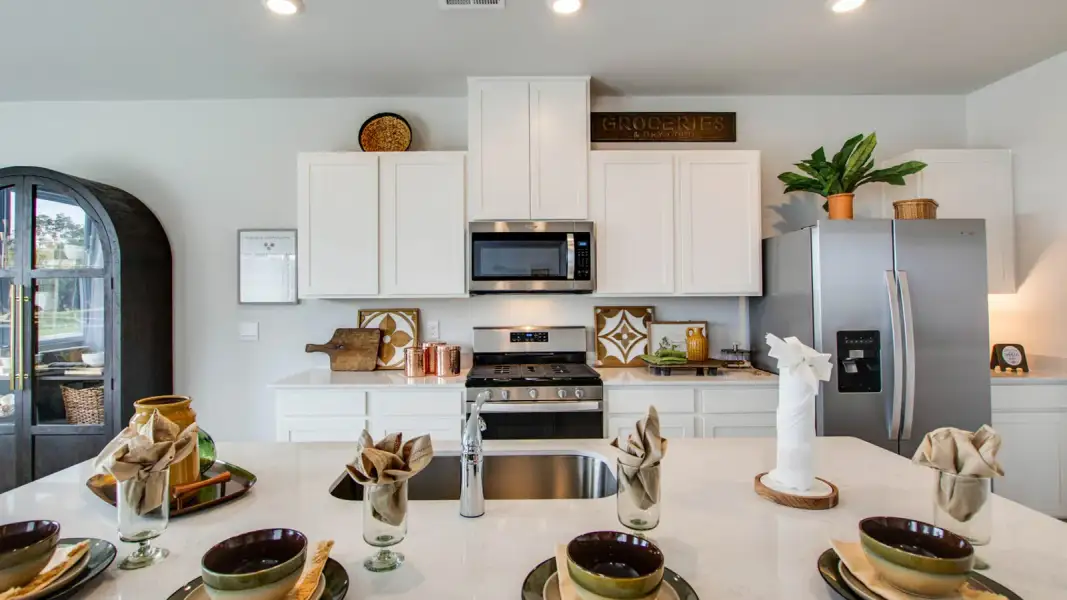 Furnished interior view inside a new home in Walnut Ridge, Lebanon (Image 13).