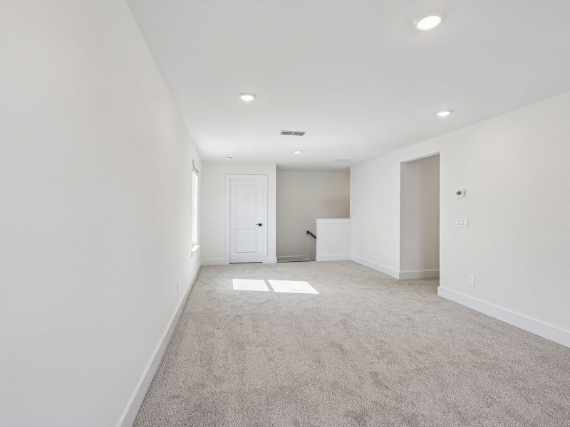 Spacious, unfurnished interior of a new home in Station Hill - Estate Series, Franklin (Image 15).