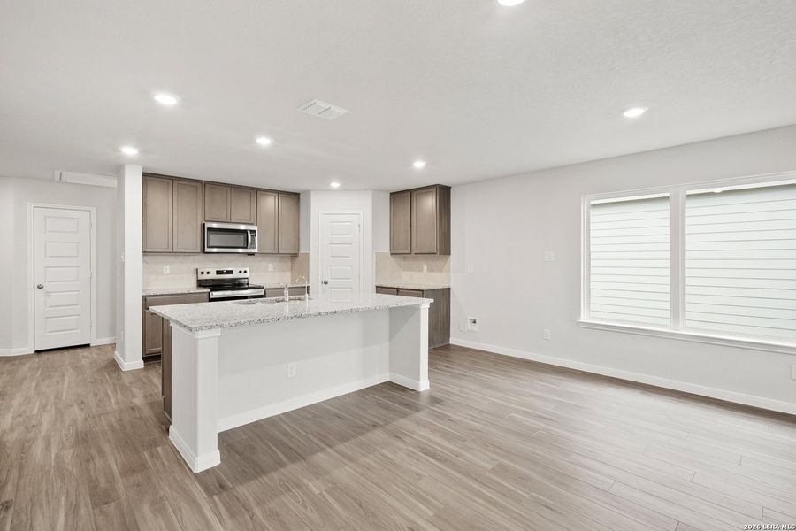 Furnished interior view inside a new home in Swenson Heights, Seguin (Image 10).