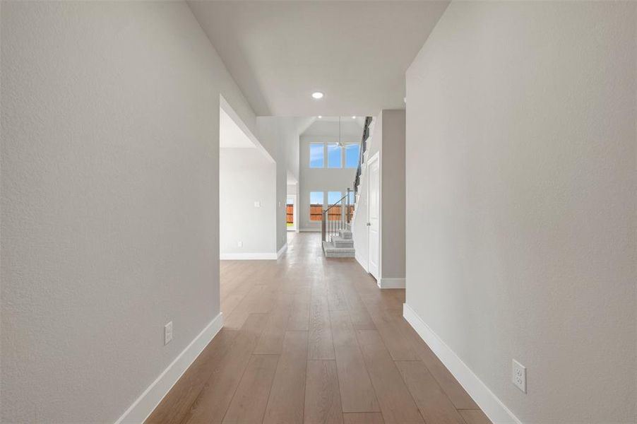 Spacious, unfurnished interior of a new home in Lily Creek at Sutton Fields, Aubrey (Image 33).