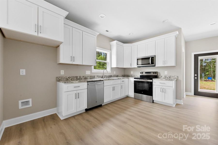 Furnished interior view inside a new home in , Kings Mountain (Image 7).