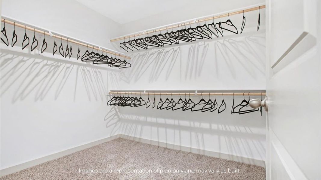 Spacious, unfurnished interior of a new home in Terra Vista, Lubbock (Image 19).