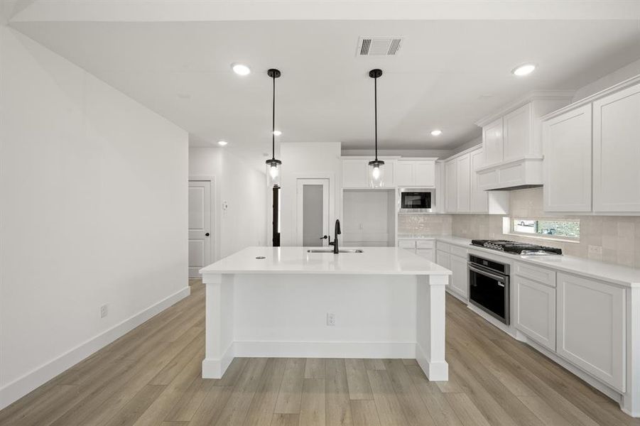 3549 Ironwood- Kitchen-1583