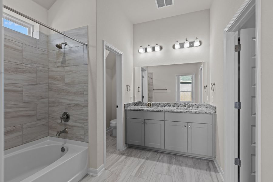 Representative furnished interior of a home built from the Austin by Beazer Homes in Veranda: Classic, San Antonio (Image 4). Representative furnished interior of a home built from the Austin by Beazer Homes in Veranda: Classic, San Antonio (Image 4).