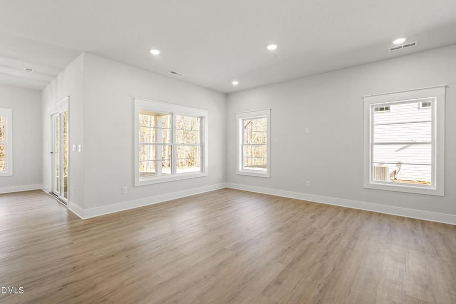 Family Room - From Kitchen - DSC04481