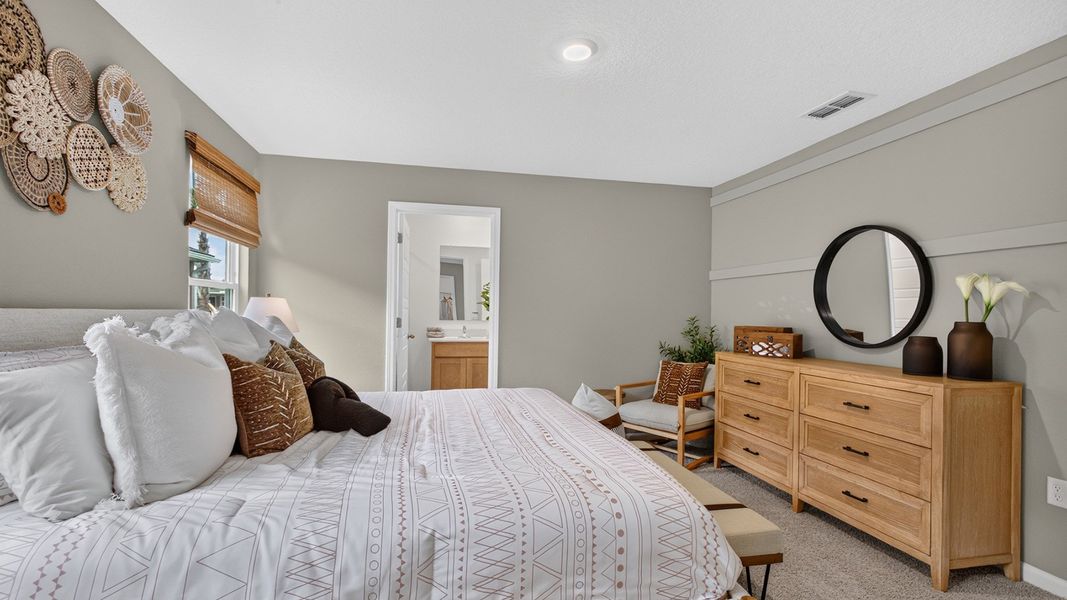 Furnished interior view inside a new home in Bridle Creek, Jacksonville (Image 16).