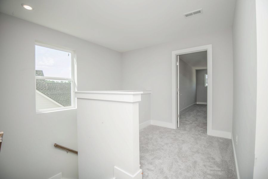 *Photo of example home. Selections and Finishes May Vary.* *Photo of example home. Selections and Finishes May Vary.*