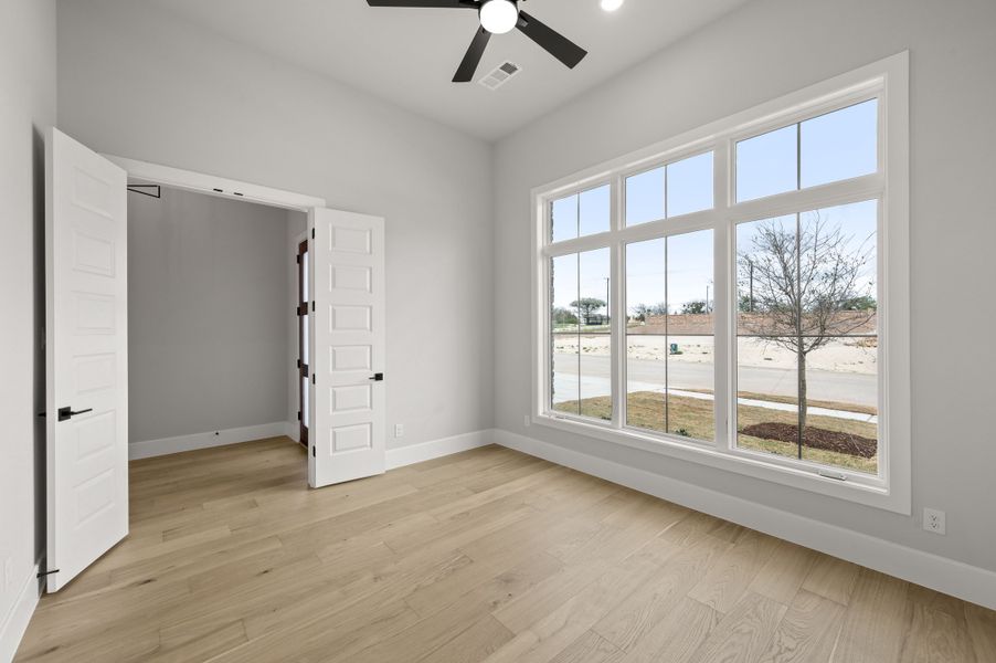 Representative unfurnished interior of a home built from the Aspen by Stonefield Homes in Rio Vista at Kelly Ranch, Aledo (Image 16).