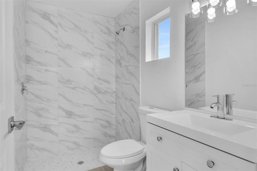 Furnished interior view inside a new home in , Cape Coral (Image 10).