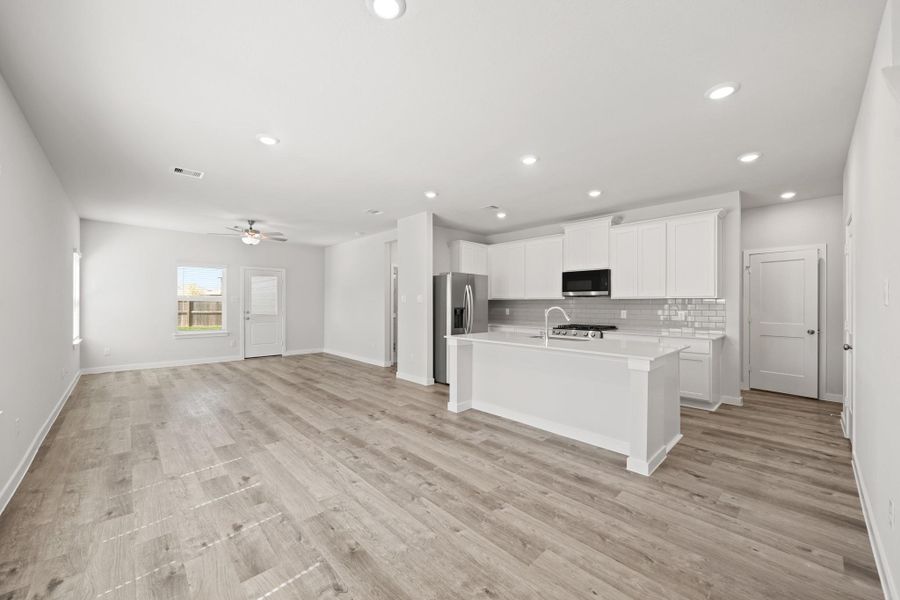 Furnished interior view inside a new home in Laurel Farms, Brookshire (Image 9). Furnished interior view inside a new home in Laurel Farms, Brookshire (Image 9).