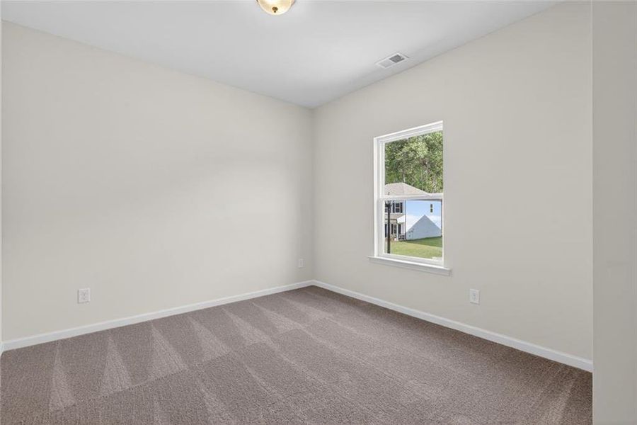 Spacious, unfurnished interior of a new home in North Haven, Rome (Image 25).