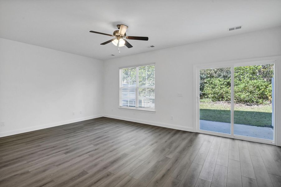 Spacious, unfurnished interior of a new home in Kensington Place Townhomes, Lexington (Image 26).