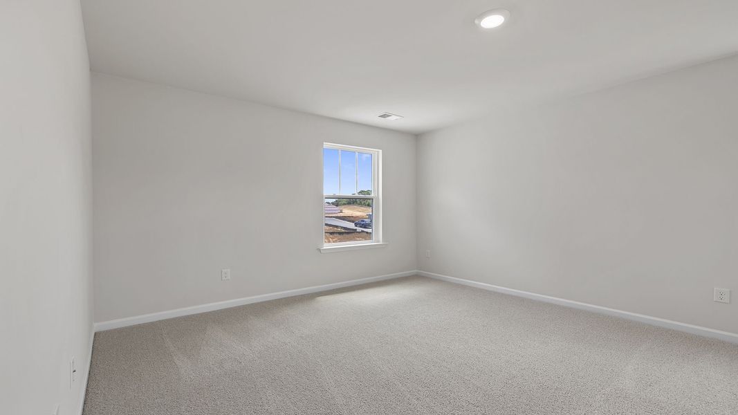 Spacious, unfurnished interior of a new home in Cedar Gap, Fountain Inn (Image 27).