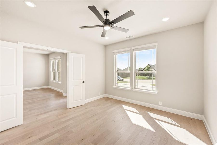 Spacious, unfurnished interior of a new home in The Grove, Midlothian (Image 35).