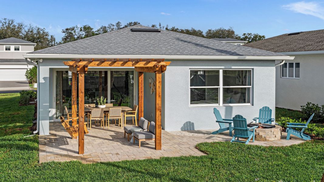 Lanai & Backyard Lanai & Backyard