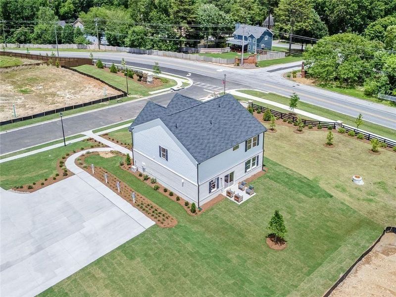 Image 34 of a home in Oak Grove Glen.