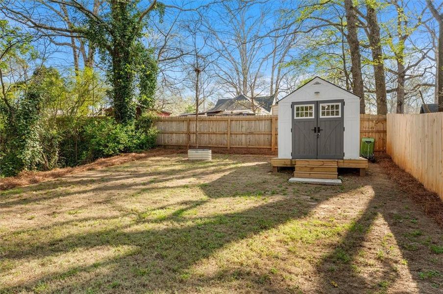 Exterior details and patio area of a home in , Scottdale (Image 31).