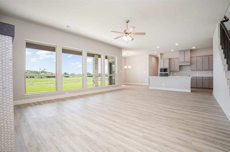 Spacious, unfurnished interior of a new home in , Waxahachie (Image 30).