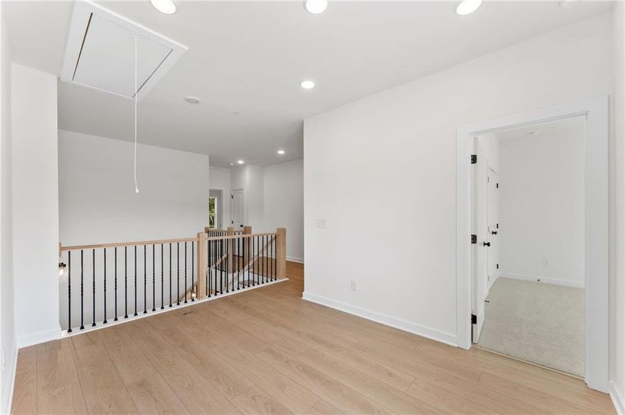 Spacious, unfurnished interior of a new home in Linden Grove, Powder Springs (Image 21).