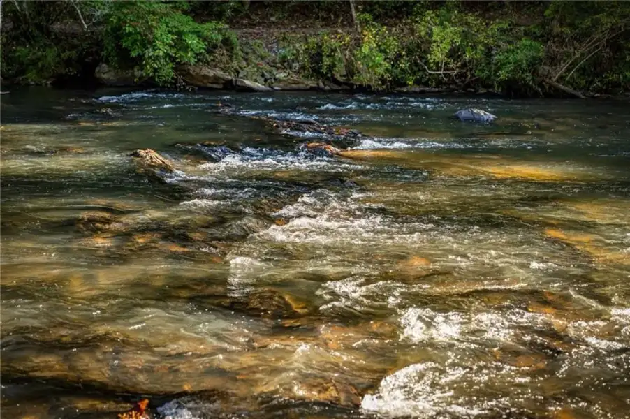 Natural landscape and outdoor views near in Ellijay (Image 23). Natural landscape and outdoor views near in Ellijay (Image 23).