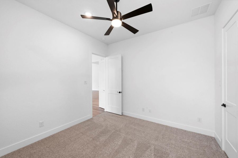 Spacious, unfurnished interior of a new home in Briarley, Montgomery (Image 24).