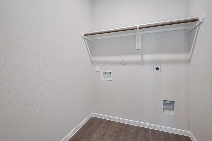 Spacious, unfurnished interior of a new home in Woodland Lakes, Huffman (Image 20). Spacious, unfurnished interior of a new home in Woodland Lakes, Huffman (Image 20).