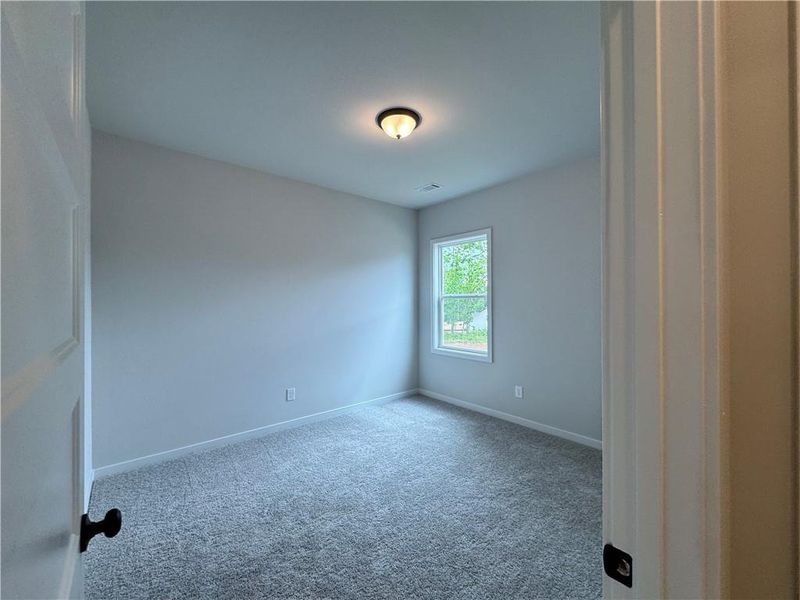 Spacious, unfurnished interior of a new home in Rosewood Lake Preserve, Hoschton (Image 30).