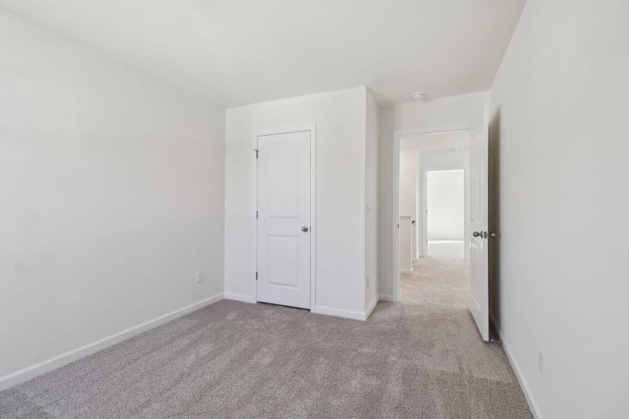 33-web-or-mls-Flat Coat Ln-021