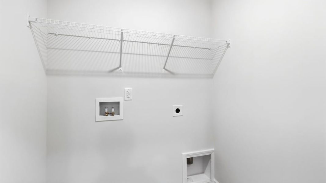 Spacious, unfurnished interior of a new home in Cascade Point, Seneca (Image 33).
