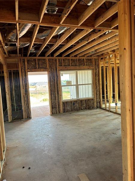 Spacious, unfurnished interior of a new home in , Abilene (Image 4).