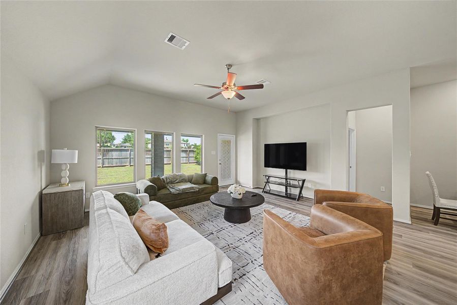 Furnished interior view inside a new home in Candela, Richmond (Image 38).
