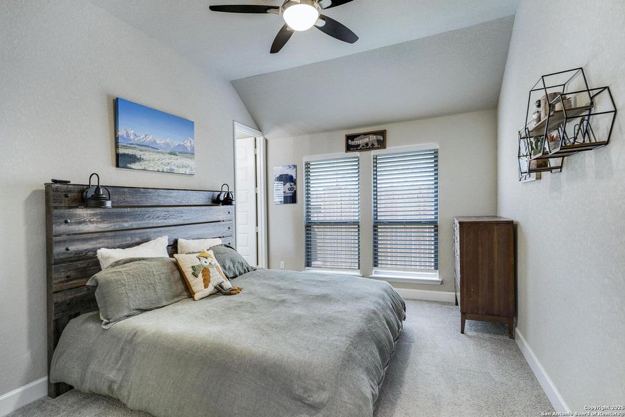 Furnished interior view inside a new home in Balcones Creek 70', Boerne (Image 16).