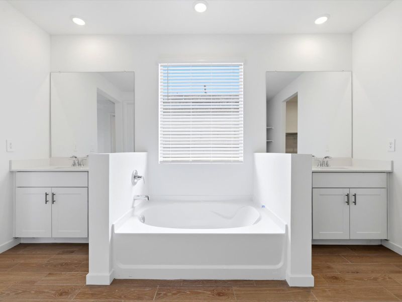 Furnished interior view inside a new home in Rancho Mirage Signature Series, Maricopa (Image 7).