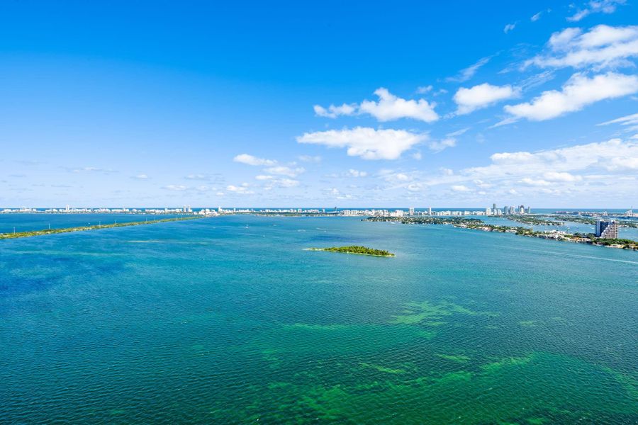 Natural landscape and outdoor views near Aria Reserve in Miami (Image 48). Natural landscape and outdoor views near Aria Reserve in Miami (Image 48).