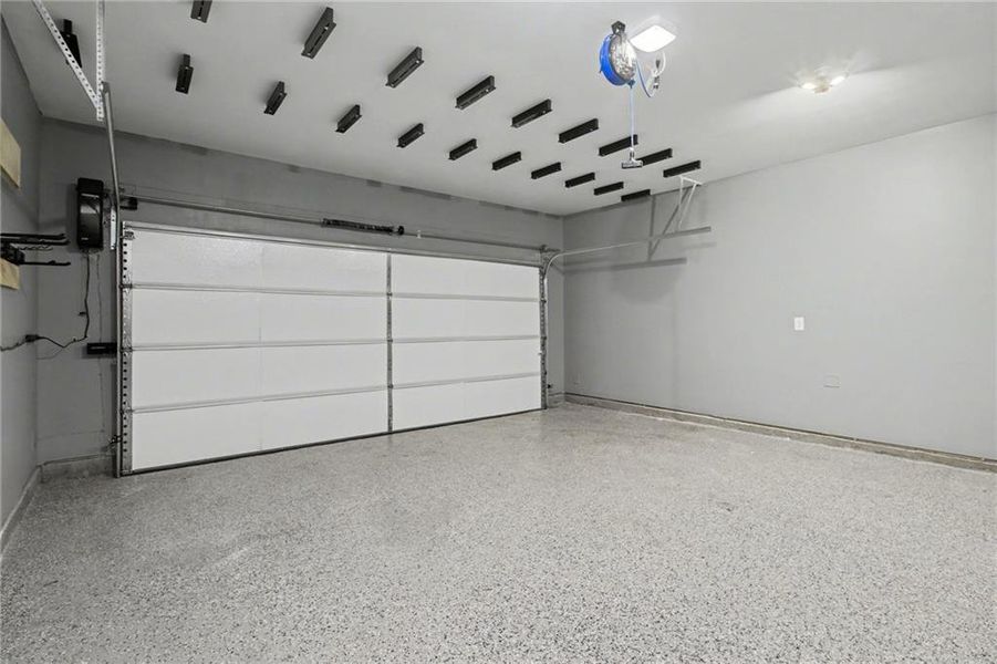 Spacious, unfurnished interior of a new home in , Cartersville (Image 20).