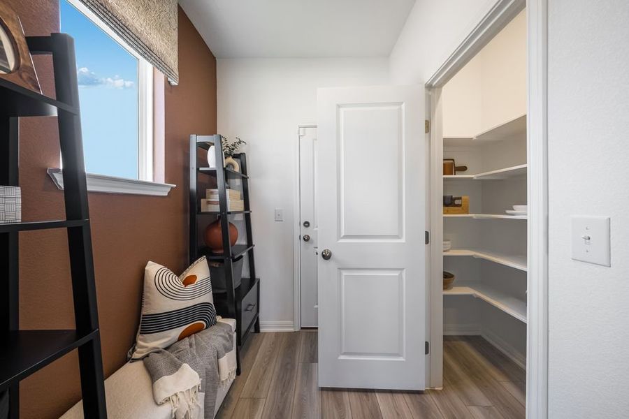 Representative furnished interior of a home built from the Kestrel by Taylor Morrison in Longview 40s, Del Valle (Image 14).