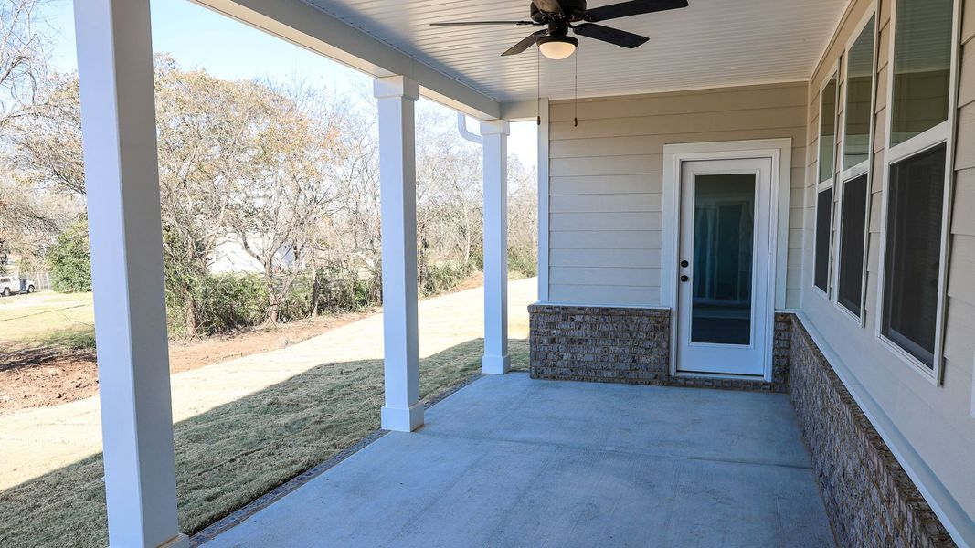 Representative exterior details of a home built from the TISDALE by D.R. Horton in Harvest Point, Spring Hill (Image 3).