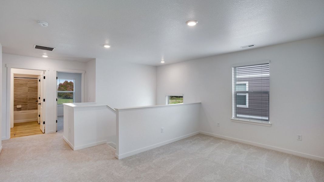 Spacious, unfurnished interior of a new home in Vista Meadows, Fort Lupton (Image 16). Spacious, unfurnished interior of a new home in Vista Meadows, Fort Lupton (Image 16).