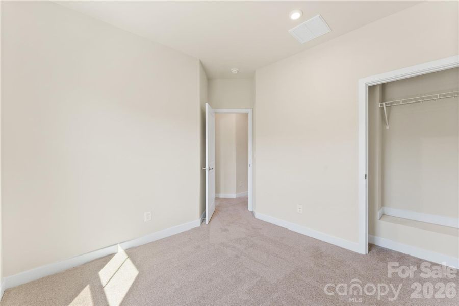 Spacious, unfurnished interior of a new home in Stowe Branch Townhomes, Charlotte (Image 26). Spacious, unfurnished interior of a new home in Stowe Branch Townhomes, Charlotte (Image 26).