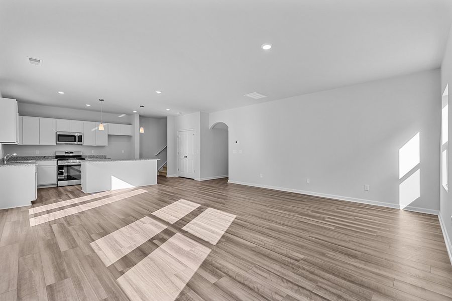 Spacious, unfurnished interior of a new home in Bell West, Kernersville (Image 17).