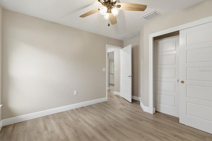 Spacious, unfurnished interior of a new home in , Dunnellon (Image 34).