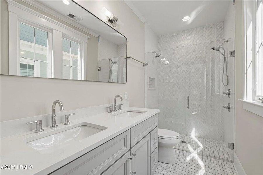 Furnished interior view inside a new home in , Beaufort (Image 5).