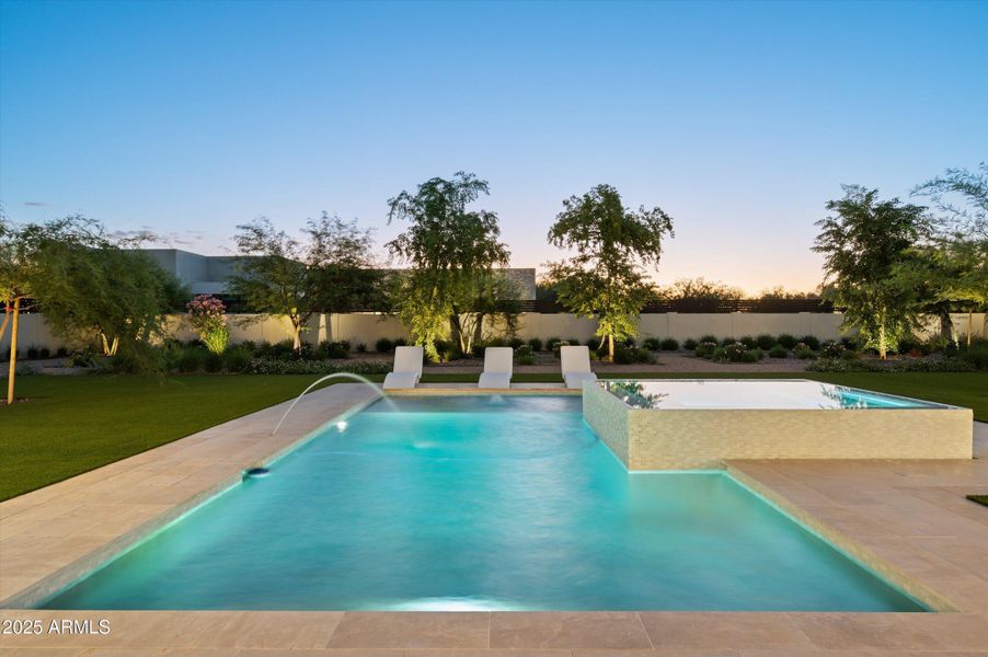 23-Twilight10220N66thSt-23