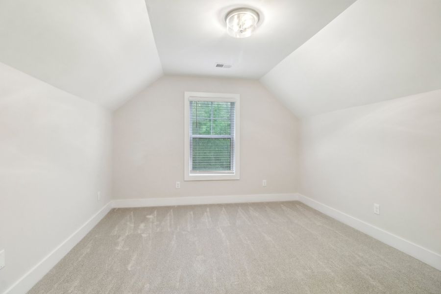 Representative unfurnished interior of a home built from the Baymore II by Great Southern Homes in Edwards Ridge, Central (Image 35).