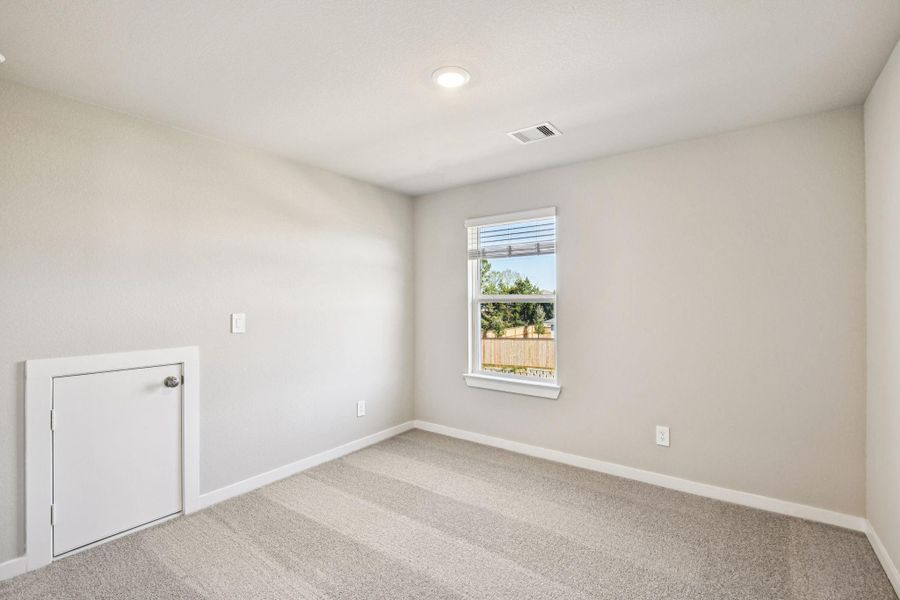 Spacious, unfurnished interior of a new home in Pine Lake Cove - Premier Series, Montgomery (Image 36).