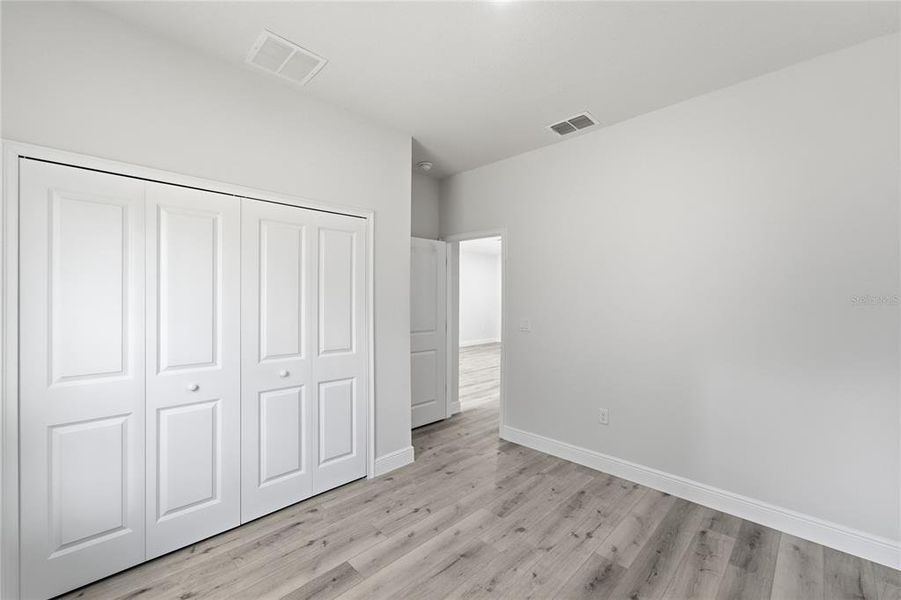 Spacious, unfurnished interior of a new home in , Dunnellon (Image 25).