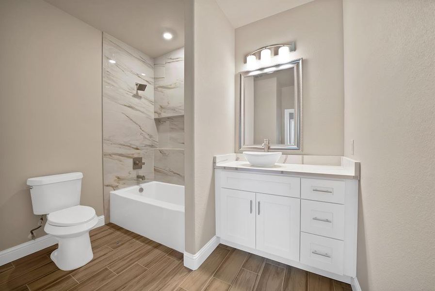 Furnished interior view inside a new home in , Granbury (Image 4).