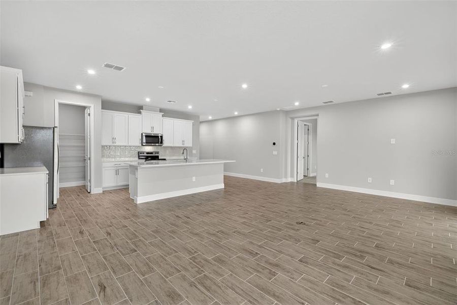 Image 23 of a home in Windwater.