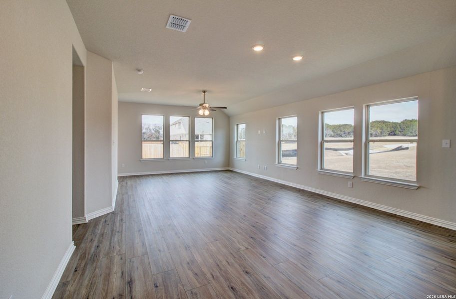 Spacious, unfurnished interior of a new home in Clear Creek, New Braunfels (Image 21).