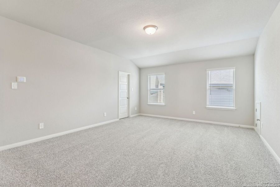 Spacious, unfurnished interior of a new home in Autry Pond, San Antonio (Image 39). Spacious, unfurnished interior of a new home in Autry Pond, San Antonio (Image 39).